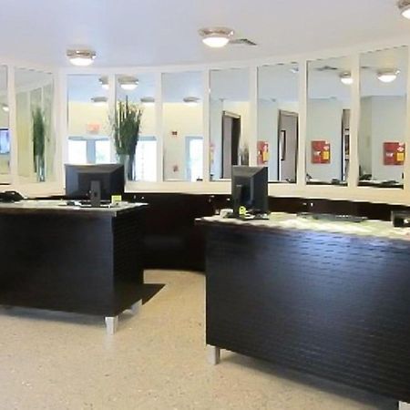 Ocean Drive Studio Beach Front ไมอามีบีช ภายนอก รูปภาพ
