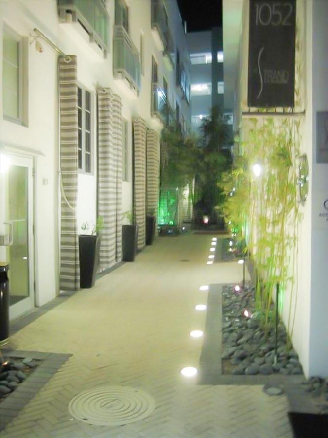 Ocean Drive Studio Beach Front ไมอามีบีช ภายนอก รูปภาพ
